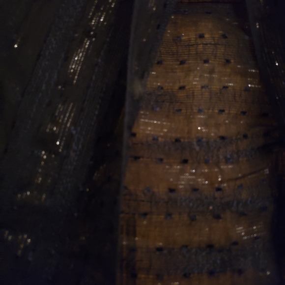 Shawl - Picture 2 of 2